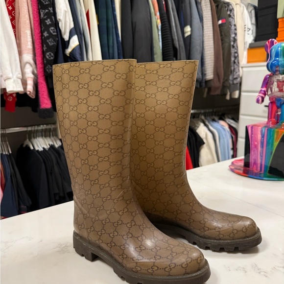Gucci Tan Edimburg Monogram Women's Rubber Brown Rain Boots Size 37 - Picture 1 of 4